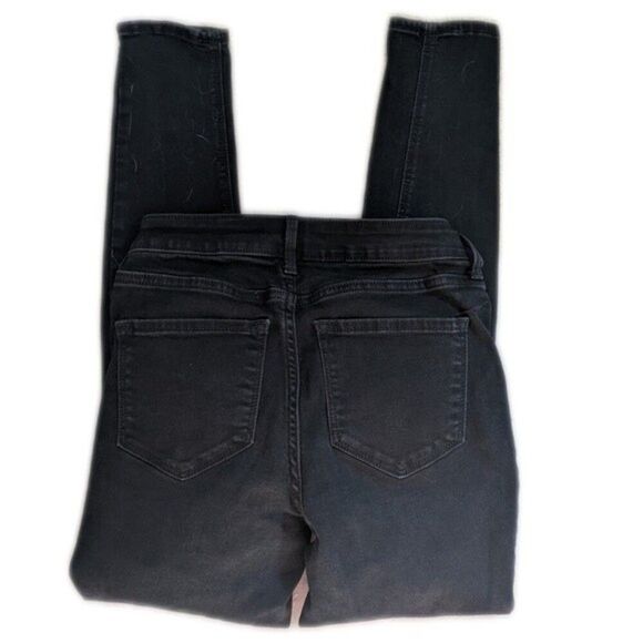 5/$55 Old Navy Rockstar Super Skinny High Rise black distressed jeans - sz 2 - Picture 2 of 7